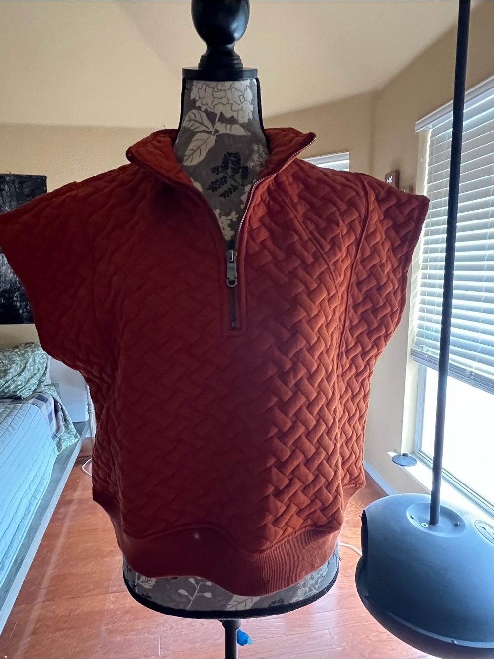 entro Quilted Short-Sleeve Half-Zip Top in Rust Orange